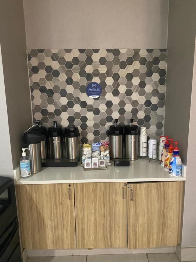 La Quinta Inn & Suites By Wyndham Lake City Eksteriør billede